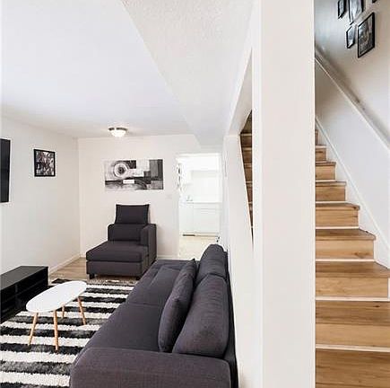 2nd image of 1929 Vantage Point Pl APT J