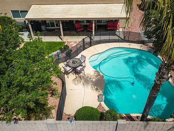 4th image of 28108 N GRANITE Avenue