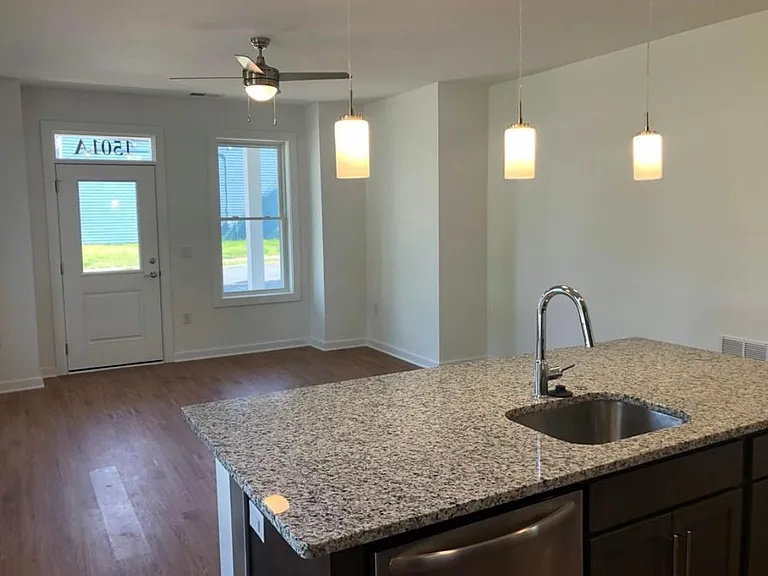 1501 Perry St #A — Photo 2