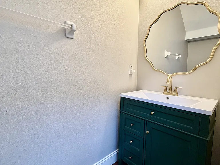 1050 Blackwater Dr #1 — Photo 18