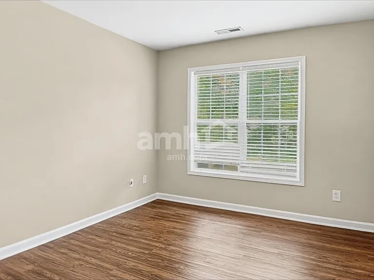 149 Pasadena Rd — Photo 17