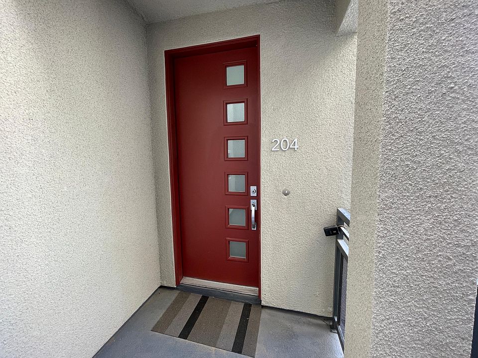 1st image of 11237 Rainbow Peak Ave #204