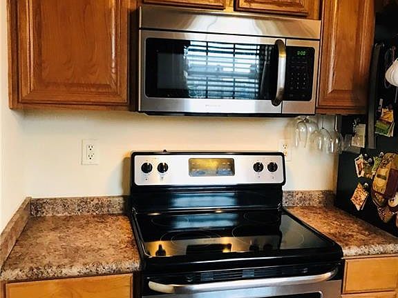3rd image of 510 Maplewood Dr