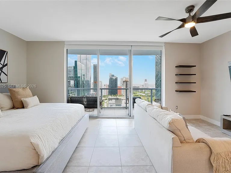 1060 Brickell Ave #3209 — Photo 6