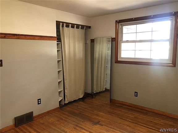 3rd image of 48 Saint Joan Ln