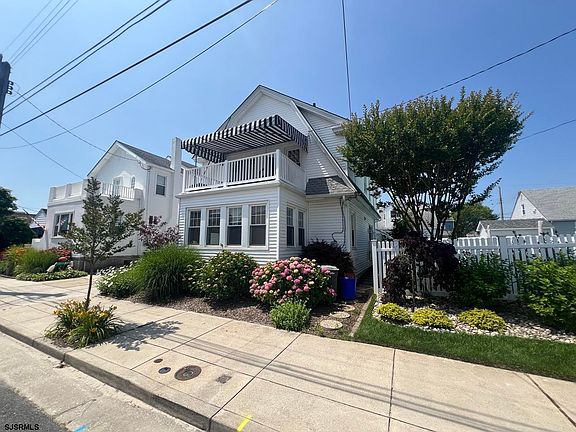 3rd image of 112 N Belmont Ave