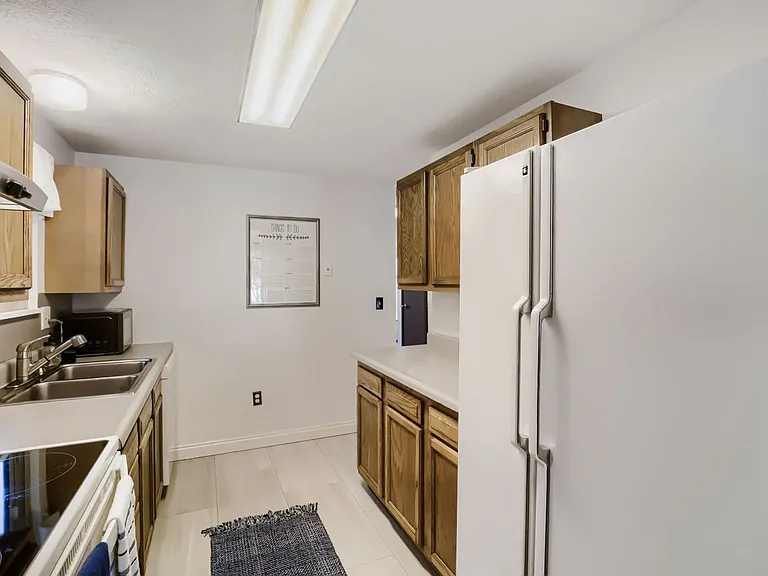 329 Chinook Ave — Photo 11