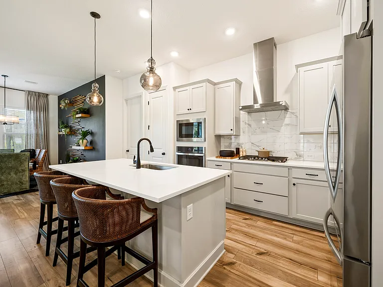 118 Latham Dr — Photo 18