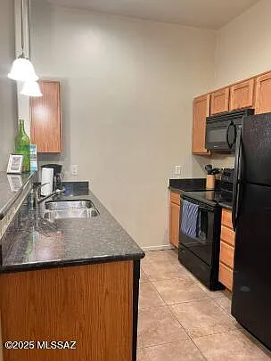 2026 E River Rd #204 — Photo 5