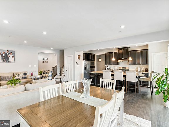 3rd image of 4405 Arbor Wood Ct
