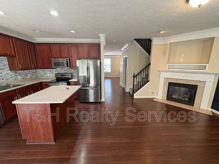 6941 Vistamere Way — Photo 4