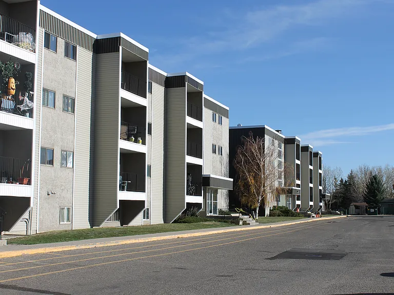 590 Columbia Blvd W — Photo 18