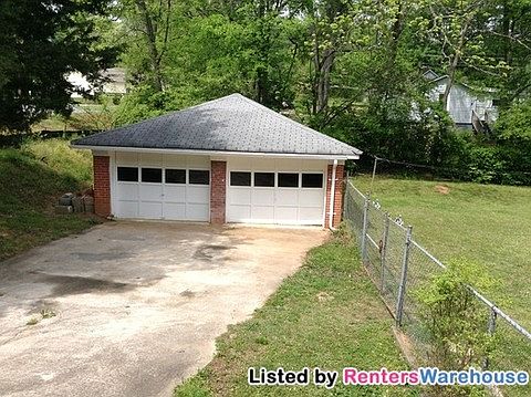 2nd image of 483 Washington Ave