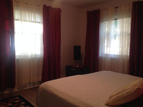 3rd image of 411 E Gilpin Ave