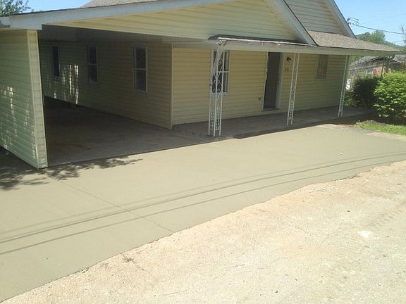 New concrete driveway constructed on 4/21/15