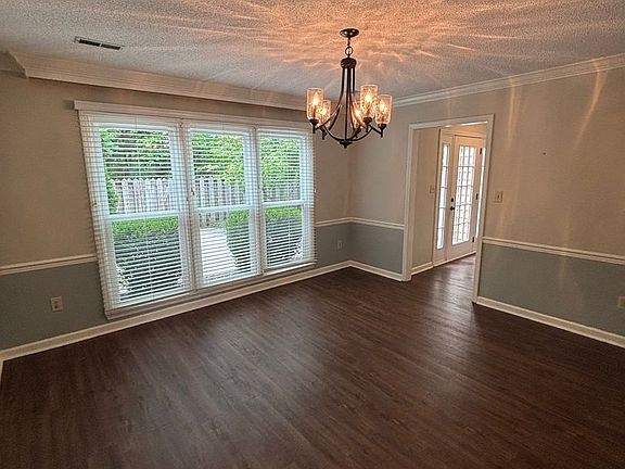 5th image of 9153 Wesley Pl