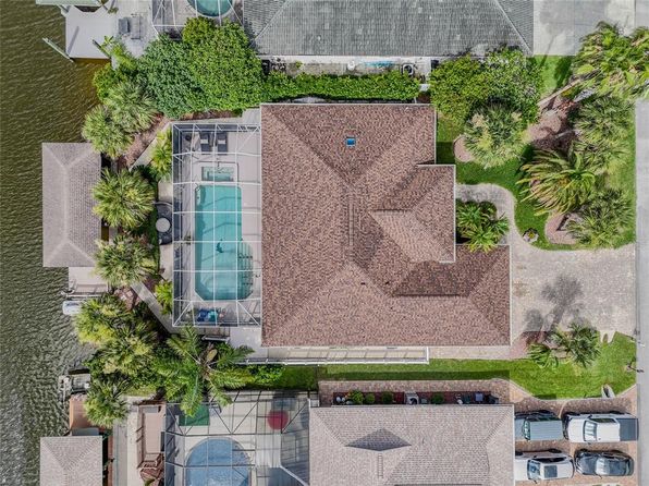 15 Coolidge Ct