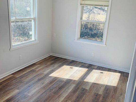 3rd image of 610 Lena Ave