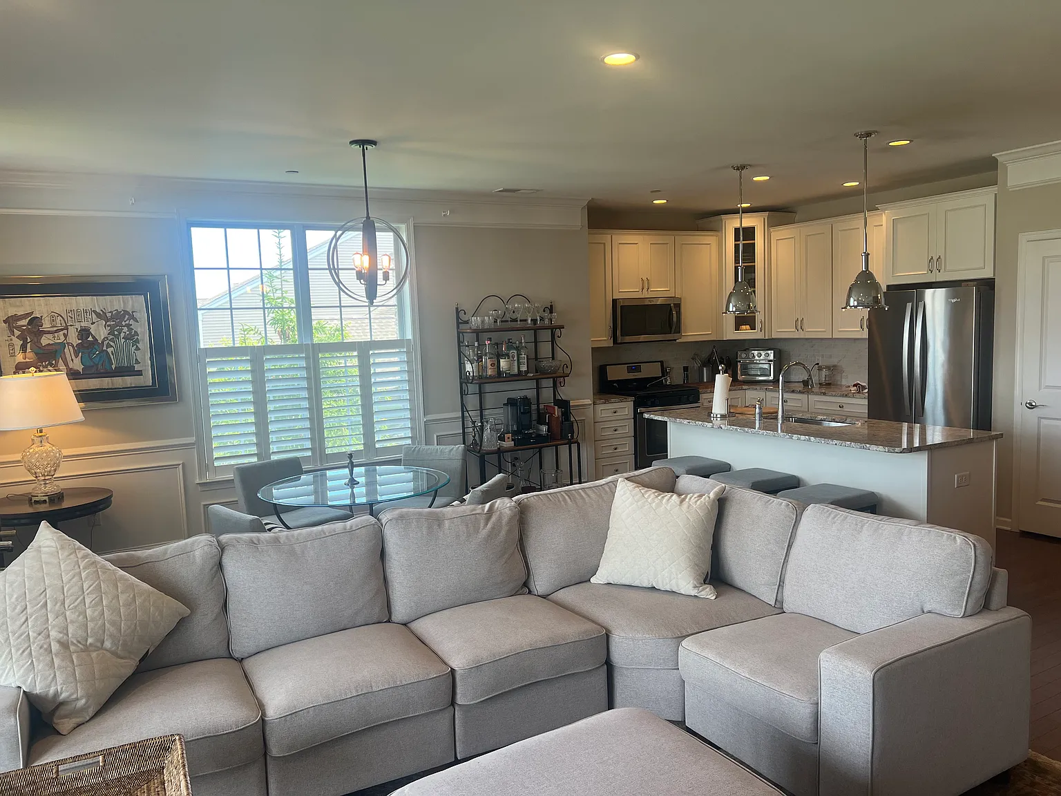 2 bed, 1330 sqft, $3,500 — Photo 3