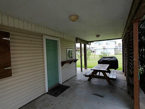 5th image of 4038 Fort Bend Dr