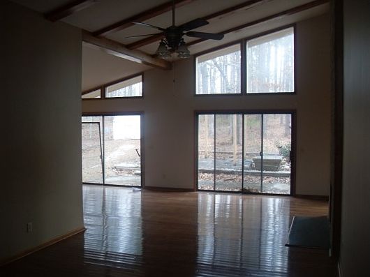 2nd image of 202 Pine Hollow Dr