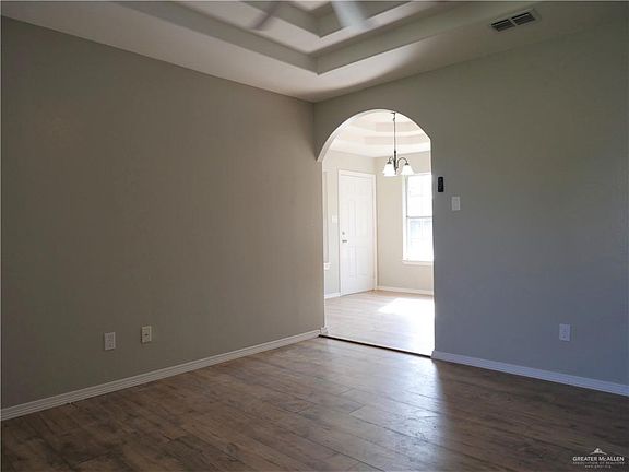 4th image of 118 Meadow Lark Dr