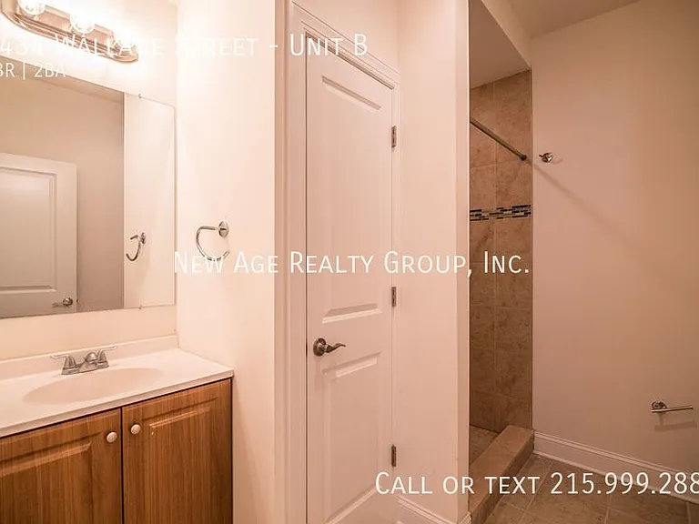 3434 Wallace St #B — Photo 7