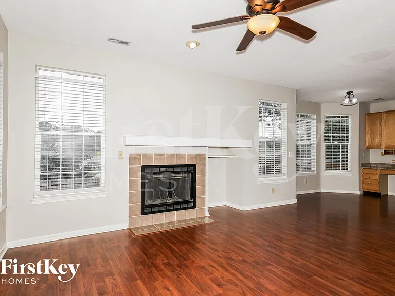 9757 Scotch Pine Ct — Photo 3