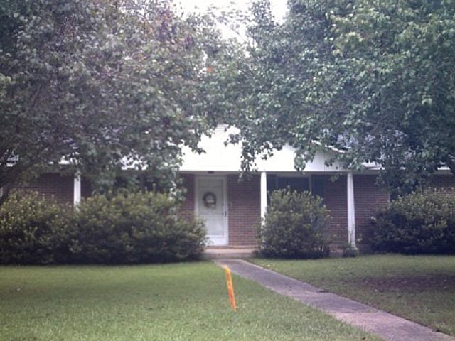 1st image of 109 N Pine St