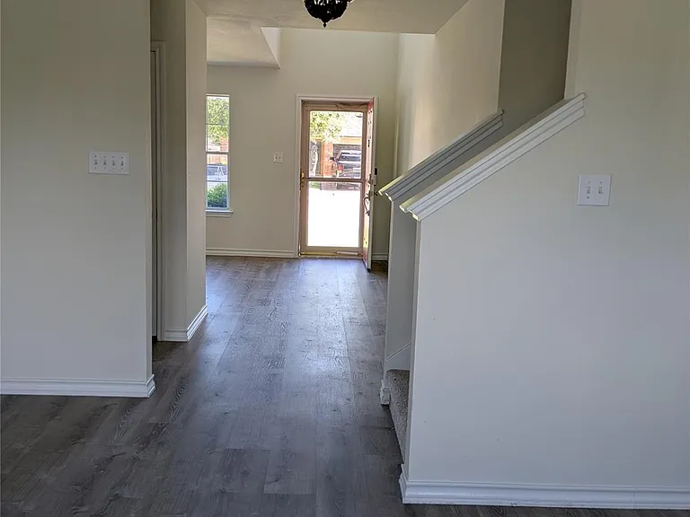 209 Phillips St — Photo 5