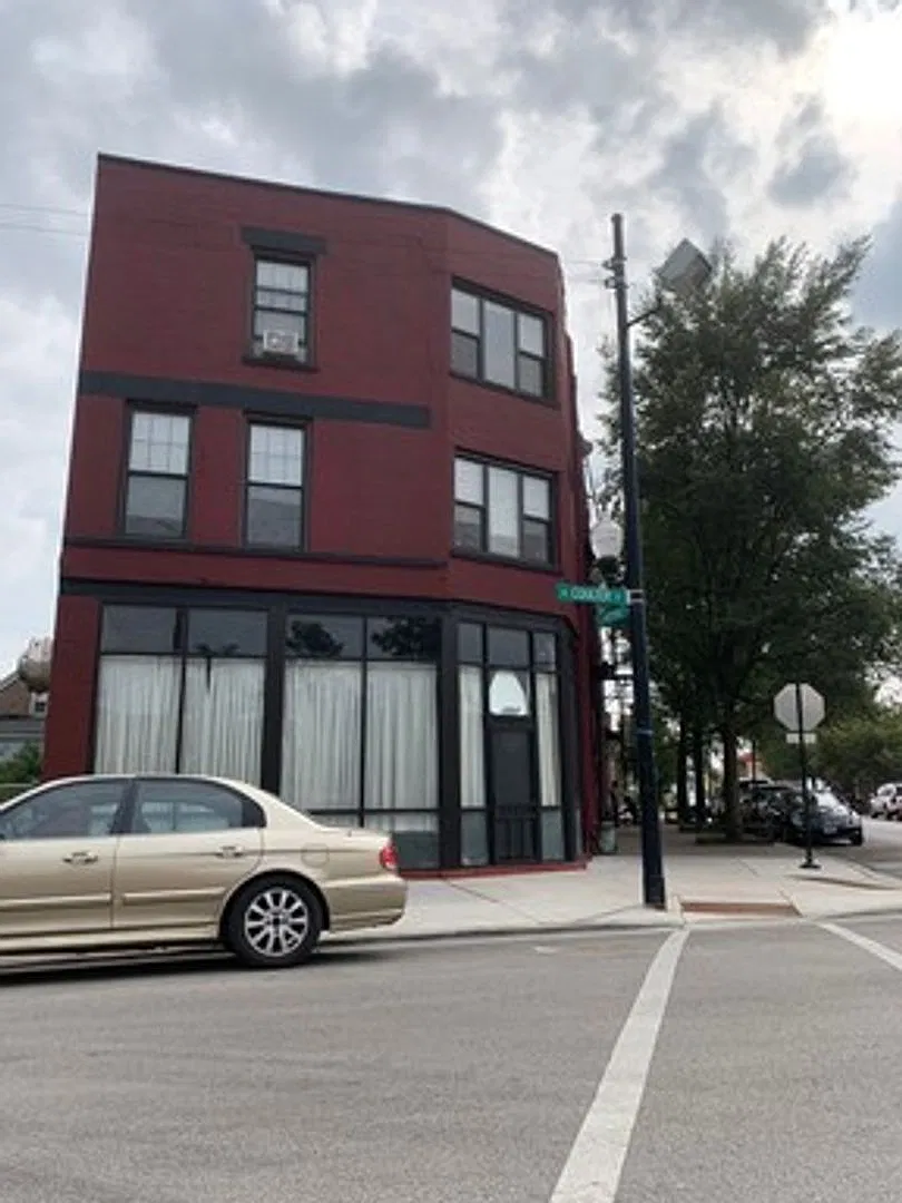 2065 Coulter St & 2409-11 S Hoyne Ave — Photo 3