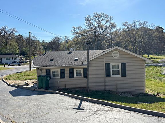 2nd image of 1530 Burning Bush Rd