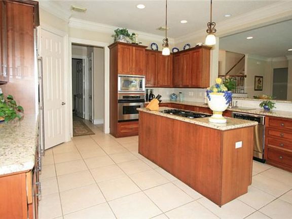 4th image of 3026 S Island Dr