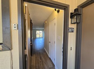 3071 Huntleigh Dr, Raleigh, NC 27604