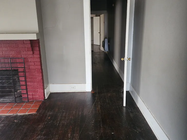 1066 Greenlaw Ave #1 — Photo 7