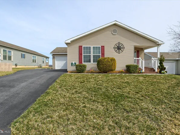 151 Glenridge Dr, Carlisle, PA 17015