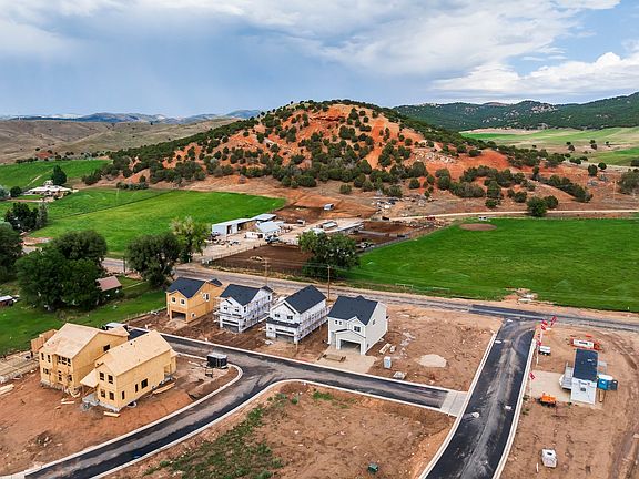 2nd image of 801 Pinyon Crest Rd #102