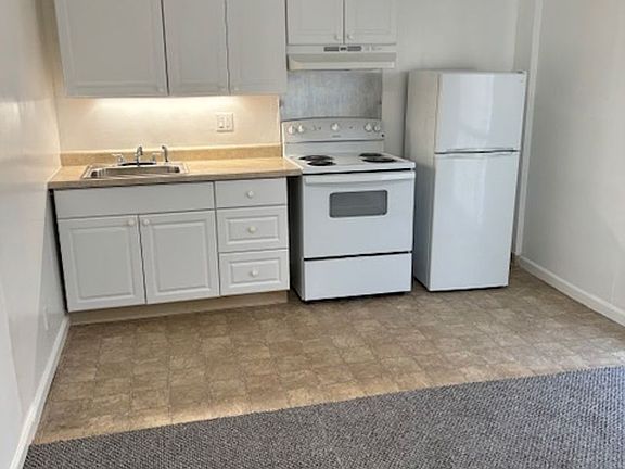 2nd image of 539C E Newlove Dr