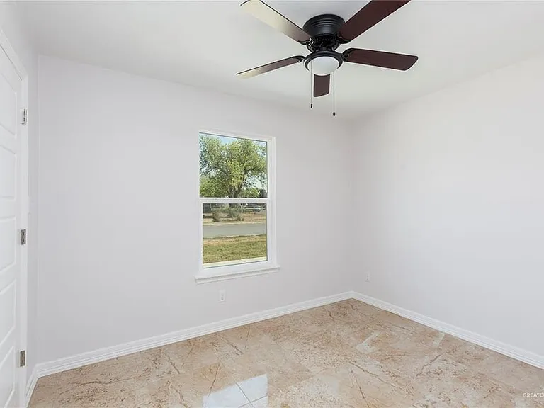 624 N Texas Ave — Photo 13