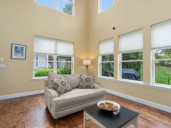 4th image of 9 Hornbeam Way