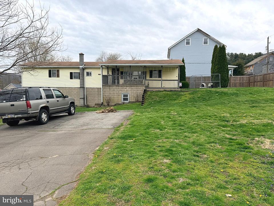 217 Oak St, Lykens, PA 17048 | Zillow