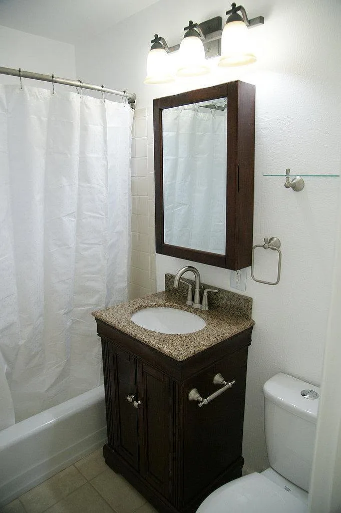 730 Concord Ave — Photo 3