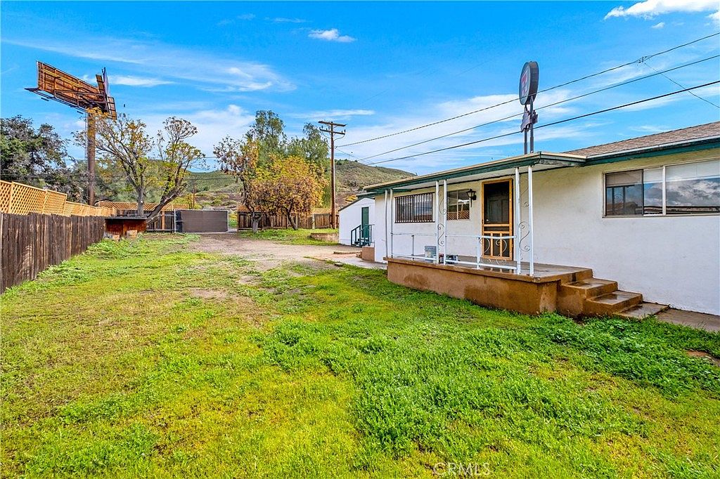 522 N Spring St, Lake Elsinore, CA 92530 Zillow