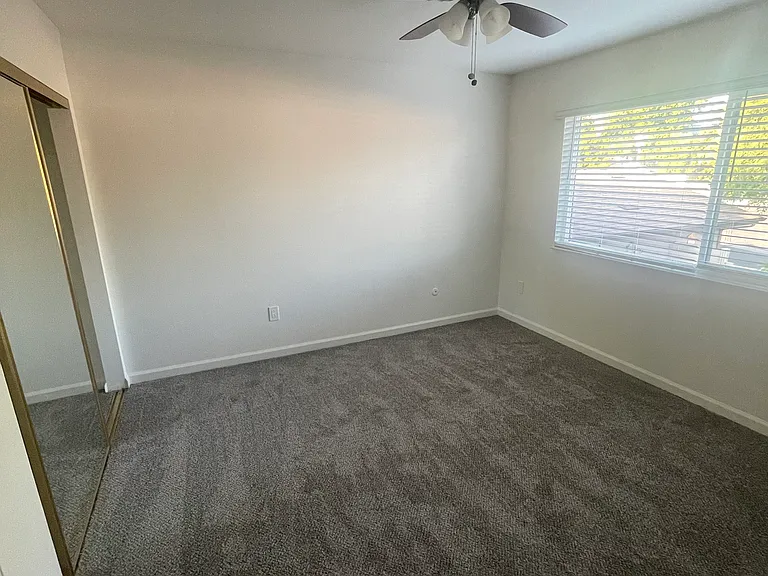17330 Ruette Abeto — Photo 15