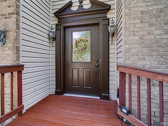 3rd image of 2541 Rockcastle Ct