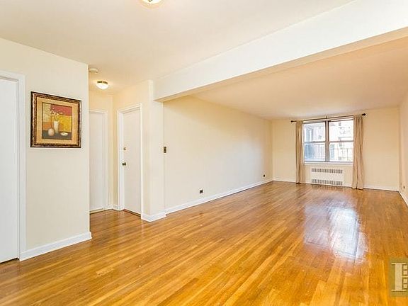 4th image of 3206 Fairfield Ave APT 5E