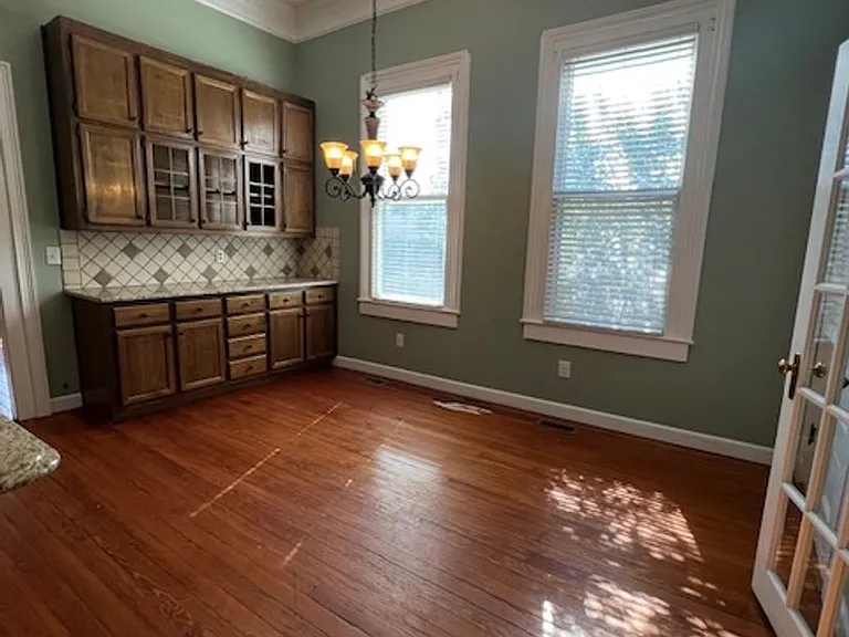 217 White Oak St — Photo 11