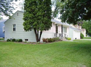 1422 N Lincoln Ave, Davenport, IA 52804