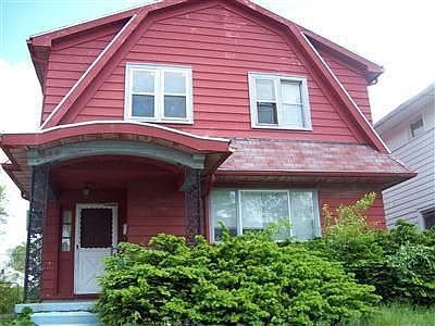 1st image of 844 Catalpa Dr
