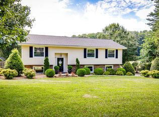 915 Hidden Valley Rd, Kingsport, TN 37663